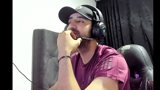 coolfriki online show from October 30, 2025, 5:50 am