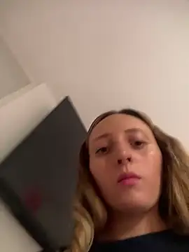 Snapshot of Mia_dca chatting on November 20, 2025, 7:36 pm Mia dca online show from November 20, 2025, 7:36 pm