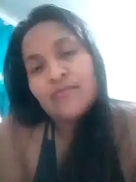 Snapshot of lucia00xx chatting on October 8, 2025, 11:49 pm lucia00xx online show from October 8, 2025, 11:49 pm