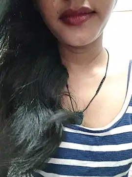 Snapshot of anjali2351 chatting on July 4, 2026, 4:30 am anjali2351 online show from July 4, 2026, 4:30 am