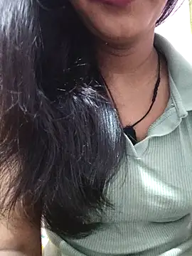 anjali2351 online show from April 4, 2026, 2:29 am