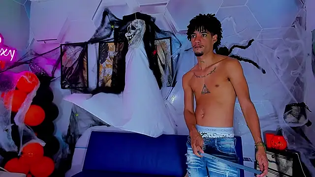 Justin rain online show from October 31, 2025, 6:37 pm