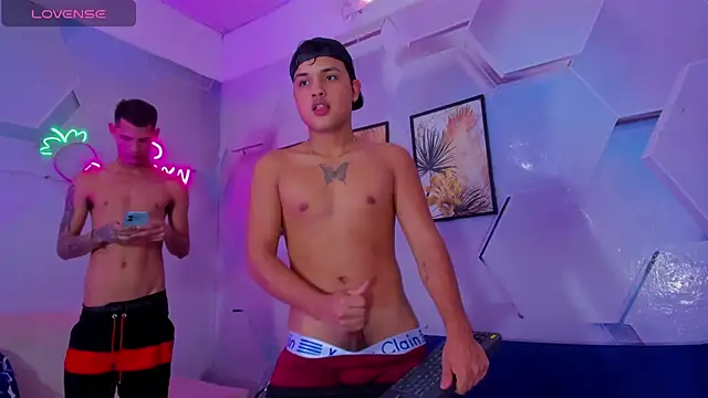 Justin rain online show from November 7, 2025, 6:23 pm