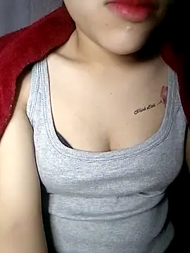 Lyly69699 online show from November 16, 2025, 4:50 am