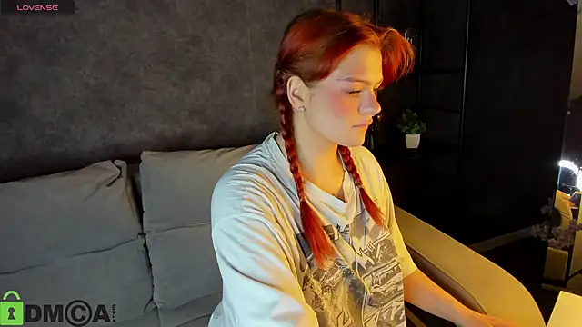 Barbara Mitchel online show from October 21, 2025, 1:05 am