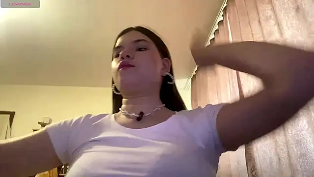 AlmetaBradicich online show from October 16, 2025, 6:10 am