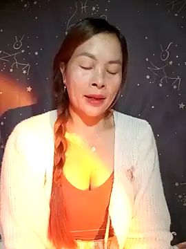 lucky774- online show from November 18, 2025, 12:48 am