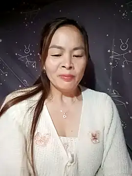 lucky774- online show from November 24, 2025, 1:27 am