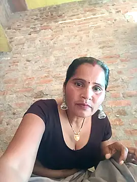 Snapshot of Nm_sanjna chatting on February 25, 2026, 6:13 am Nm sanjna online show from February 25, 2026, 6:13 am