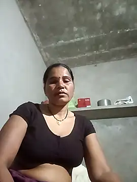 Snapshot of Nm_sanjna chatting on February 13, 2026, 11:49 pm Nm sanjna online show from February 13, 2026, 11:49 pm