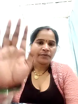 Snapshot of Nm_sanjna chatting on January 17, 2026, 11:30 pm Nm sanjna online show from January 17, 2026, 11:30 pm