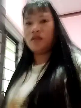 TrangNemo online show from October 8, 2025, 11:38 pm