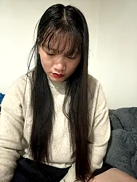 TrangNemo online show from November 20, 2025, 11:25 pm