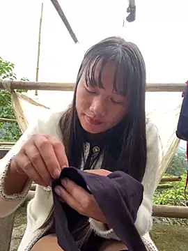 TrangNemo online show from October 27, 2025, 8:59 am