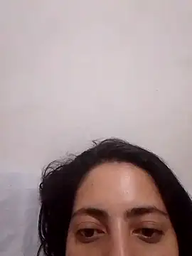 EstefaVqz online show from November 23, 2025, 7:51 am