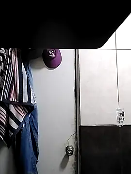 Lollysmile26 online show from November 17, 2025, 5:33 am