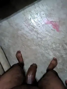 Snapshot of Bull_For_Cuckold_Realmeet chatting on October 19, 2025, 6:32 pm Bull For Cuckold Realmeet online show from October 19, 2025, 6:32 pm