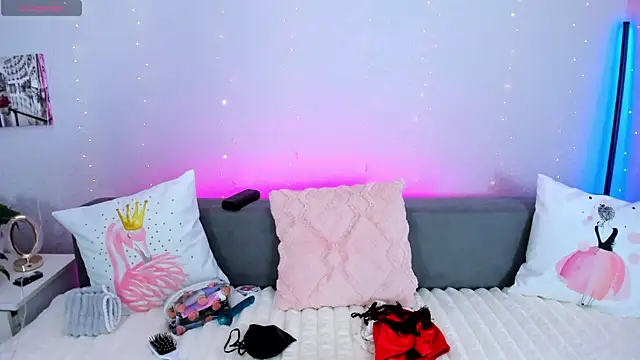 Evarey  online show from January 8, 2026, 6:30 am