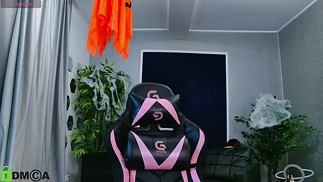 KaiaPearl online show from October 30, 2025, 4:22 am