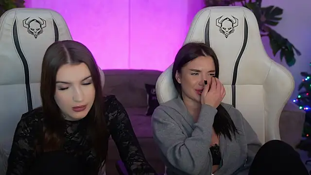 Jane Love054 online show from December 17, 2025, 3:28 pm