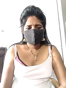 Snapshot of jwala-telugu9 chatting on October 10, 2025, 10:05 am jwala-telugu9 online show from October 10, 2025, 10:05 am