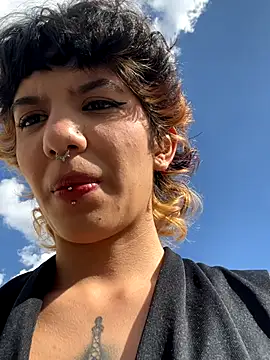 Snapshot of eva_caos chatting on November 7, 2025, 7:51 pm eva caos online show from November 7, 2025, 7:51 pm