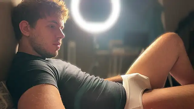 Snapshot of mynameischris chatting on October 20, 2025, 9:54 am mynameischris online show from October 20, 2025, 9:54 am