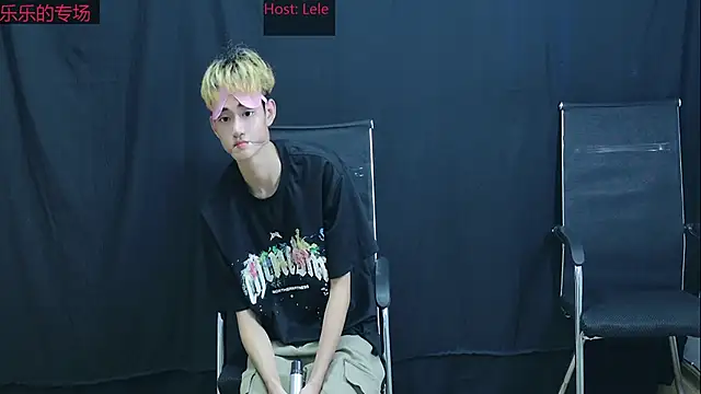 SexyBoy-6666 online show from October 6, 2025, 2:40 pm