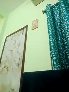 lovely simran online show from November 1, 2025, 3:39 pm