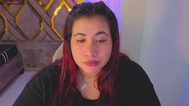 Snapshot of Addyy_02 chatting on November 12, 2025, 2:15 am Addyy 02 online show from November 12, 2025, 2:15 am