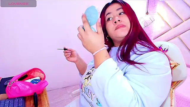 Snapshot of Addyy_02 chatting on October 9, 2025, 11:44 am Addyy 02 online show from October 9, 2025, 11:44 am