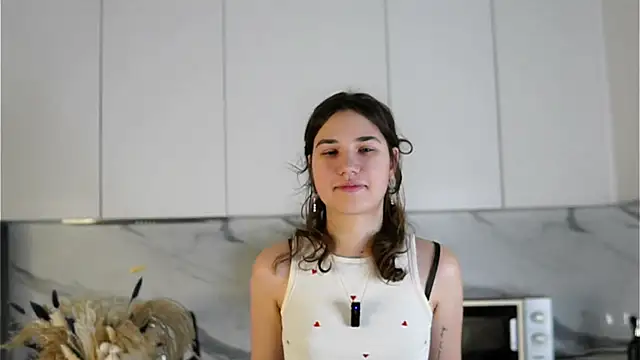 AmmieGerber online show from October 22, 2025, 1:27 am