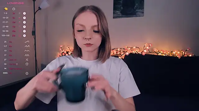 Snapshot of Golden_dawn chatting on October 23, 2025, 7:07 am Golden dawn online show from October 23, 2025, 7:07 am