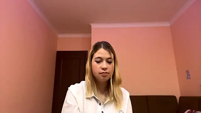 Snapshot of SweetyLolys chatting on October 21, 2025, 4:06 pm SweetyLolys online show from October 21, 2025, 4:06 pm