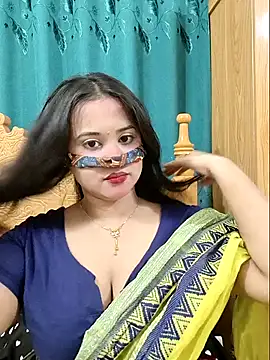 Snapshot of Beauty_Queen_Soniya chatting on May 7, 2026, 8:01 pm Beauty Queen Soniya online show from May 7, 2026, 8:01 pm