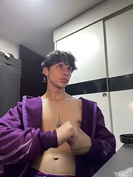 ErosDominant online show from December 5, 2025, 6:01 am