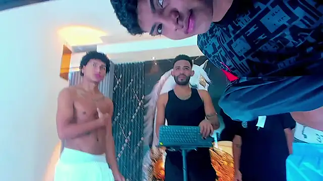  Gods of Olympus  online show from October 20, 2025, 4:03 am