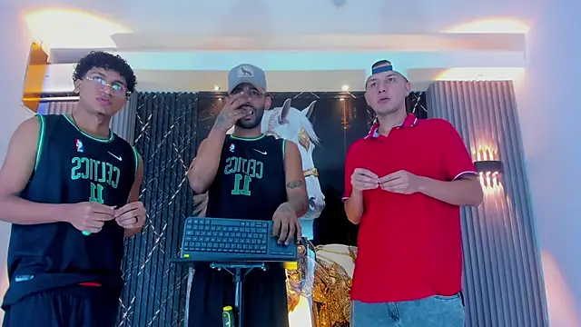  Gods of Olympus  online show from November 30, 2025, 4:02 am