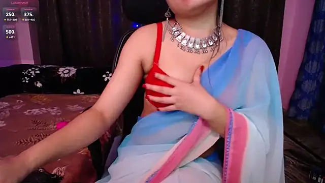 Hot Hazel online show from December 20, 2025, 5:49 pm