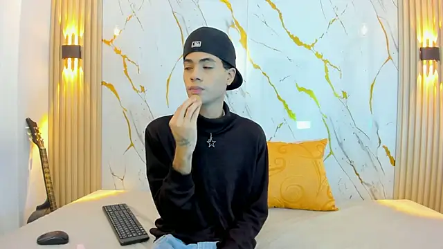 JacobBlackwell  online show from January 9, 2026, 7:21 pm