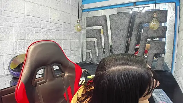 RubyEvanns online show from March 18, 2026, 7:59 pm