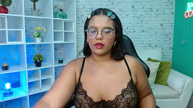 Snapshot of hannahjackson_ chatting on November 19, 2025, 11:32 am hannahjackson online show from November 19, 2025, 11:32 am