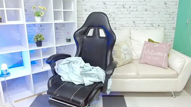 Snapshot of hannahjackson_ chatting on November 21, 2025, 11:20 am hannahjackson online show from November 21, 2025, 11:20 am