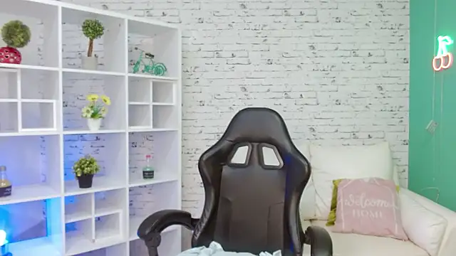 Snapshot of hannahjackson_ chatting on November 27, 2025, 11:21 am hannahjackson online show from November 27, 2025, 11:21 am