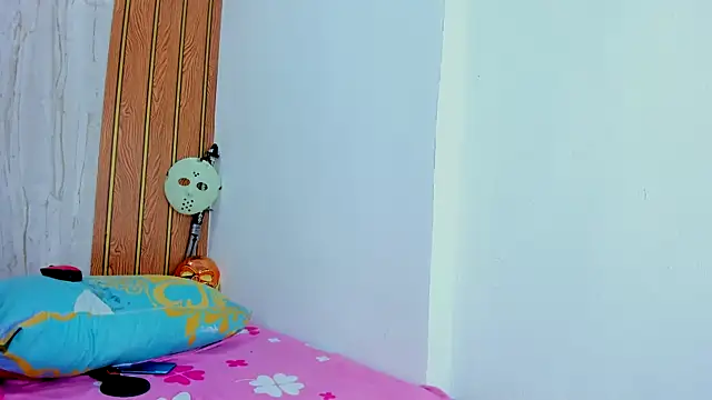 Snapshot of luisabecker_ chatting on October 20, 2025, 1:55 pm luisabecker online show from October 20, 2025, 1:55 pm