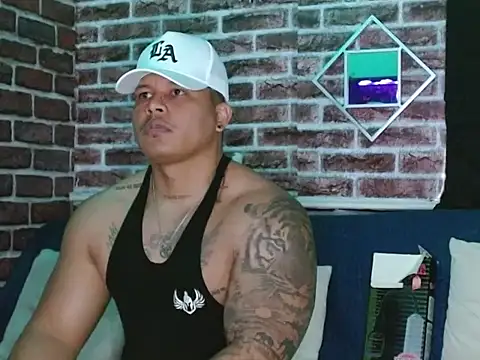 jordan bigcock  online show from October 15, 2025, 9:34 pm