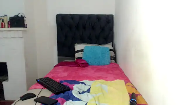 MissLola026 online show from January 17, 2026, 1:53 am