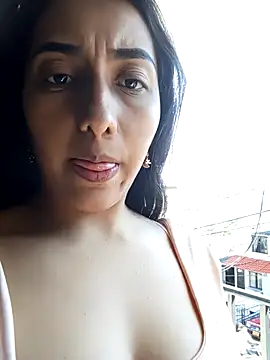 Snapshot of Queen_sofya chatting on November 8, 2025, 7:39 pm Queen sofya online show from November 8, 2025, 7:39 pm