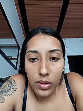 Snapshot of Queen_sofya chatting on November 5, 2025, 5:27 pm Queen sofya online show from November 5, 2025, 5:27 pm