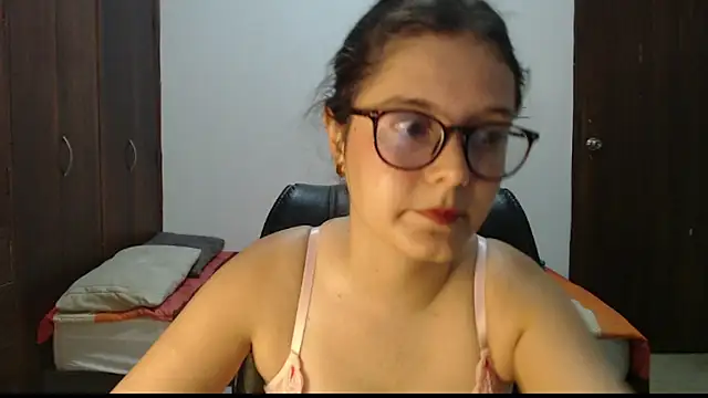 CarlaLorez online show from July 22, 2026, 11:51 pm